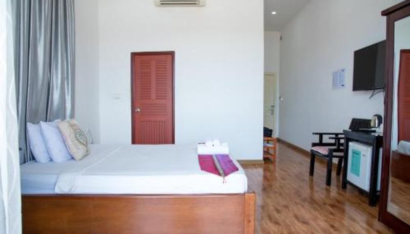 Oda - New Season Riverside Hotel