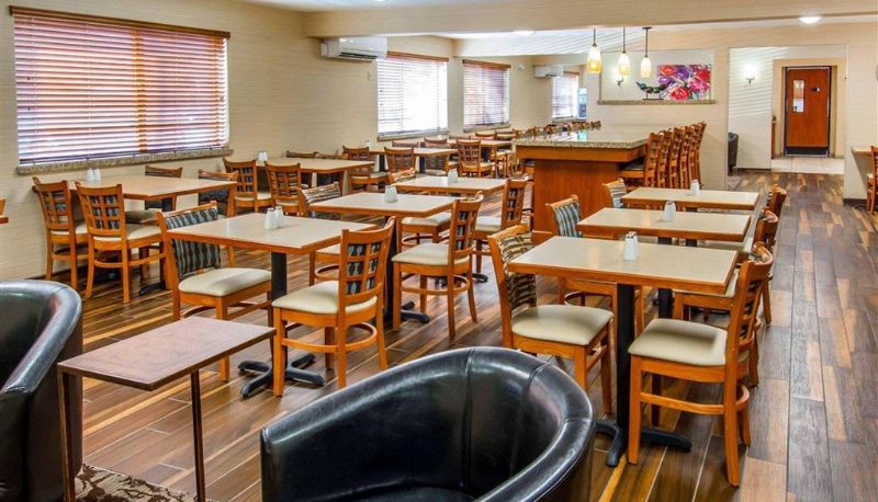 Restaurant - Quality Inn Oakwood