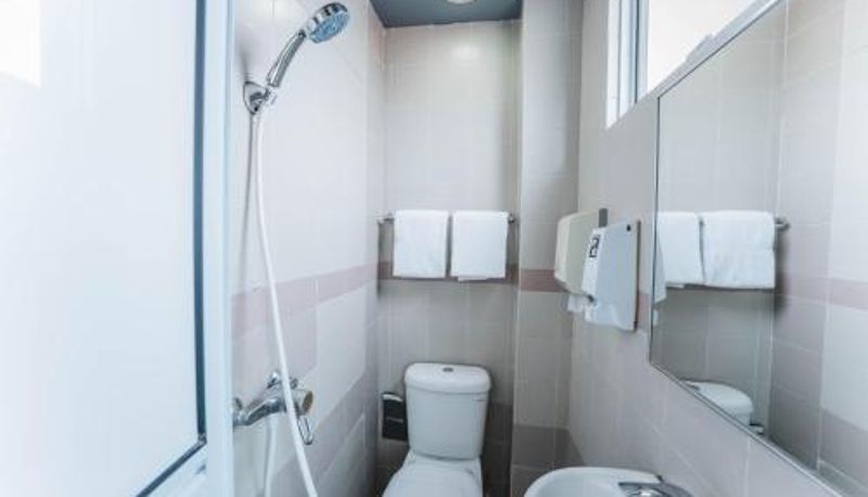 Salle de bain - Hotel 81 Joy