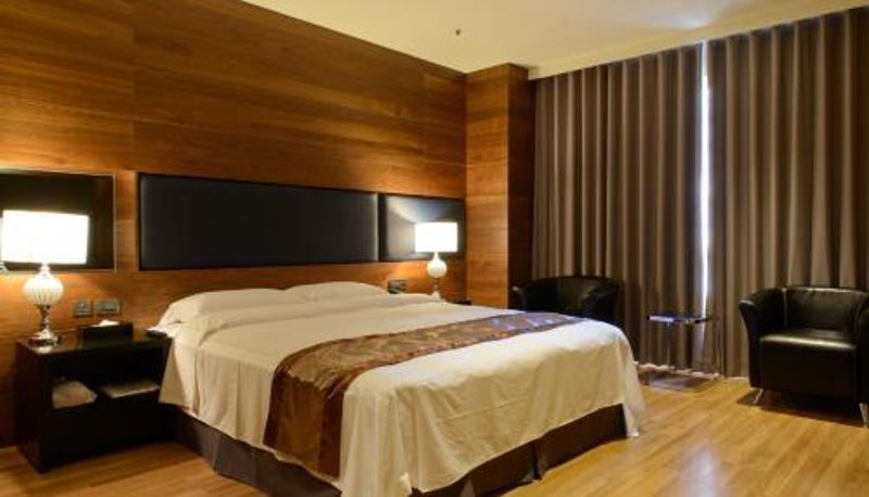 Oda - Grand Crystal Hotel