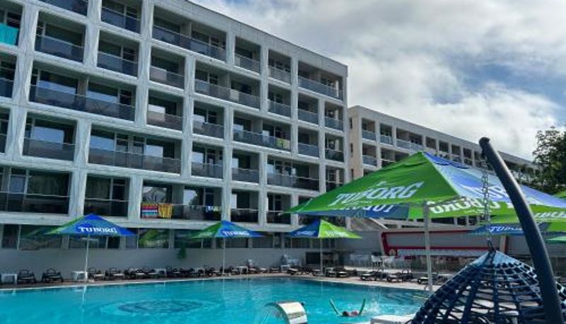 Piscina - Hotel Agora