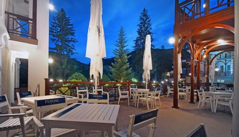 Frühstücksraum innerhalb des Restaurants - Hotel Moldavia