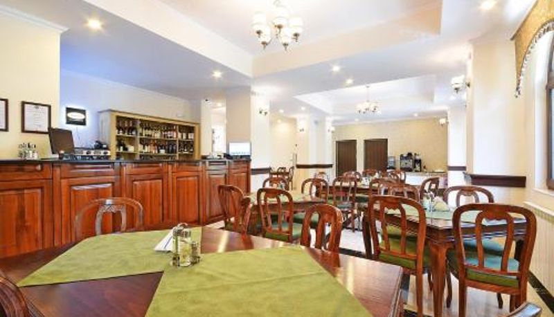 Frühstücksraum innerhalb des Restaurants - Hotel Moldavia