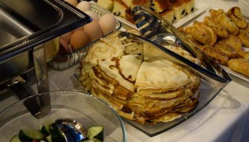 Restoran içinde kahvaltı salonu - Hotel CONTINENT halal