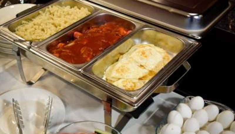 Restoran içinde kahvaltı salonu - Hotel CONTINENT halal