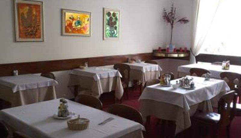 Breakfast room within the restaurant - Horus House Hotel Zamalek