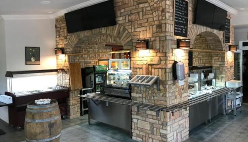 Restoran içinde kahvaltı salonu - Termál Apartmanház