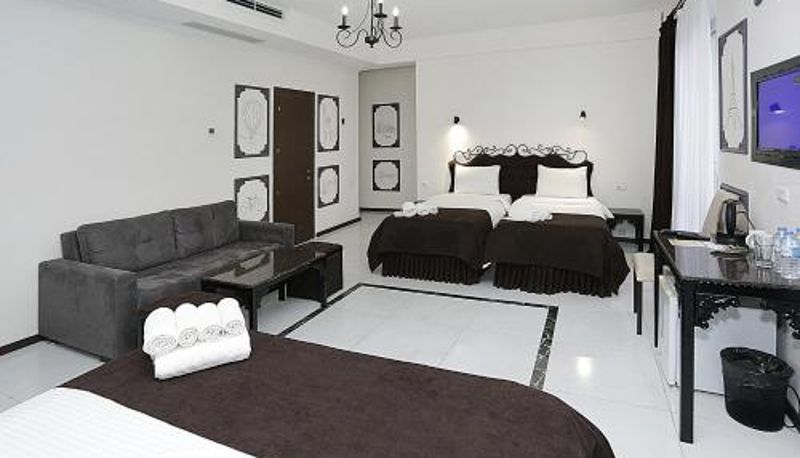 Zimmer - The One Boutique