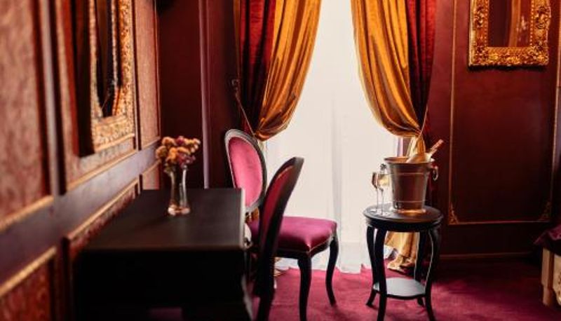 Oda - Belle Epoque Boutique (Adult Only)