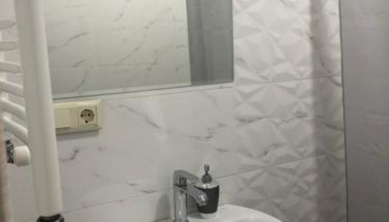 Badezimmer - Brickwall Tbilisi-Tbilisi vibe