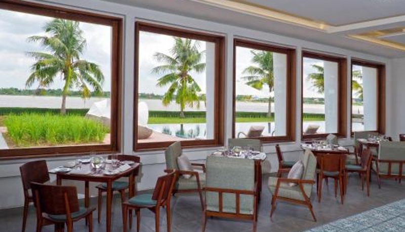 Frühstücksraum innerhalb des Restaurants - The Bale Phnom Penh by LifestyleRetreats