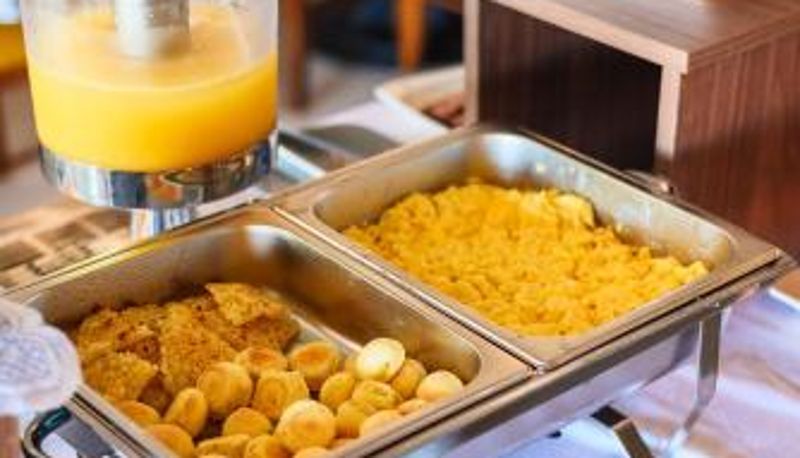 Frühstücksraum innerhalb des Restaurants - Hotel Renty Beach