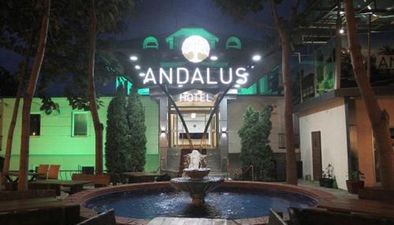 Otel açık alanı - Hotel Andalus