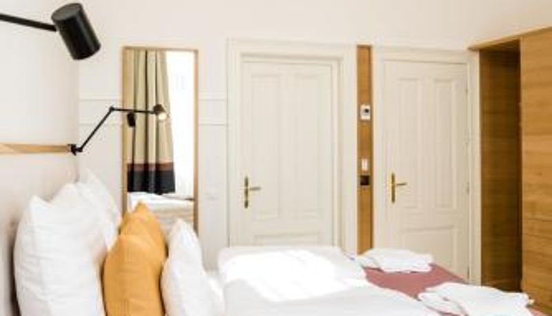 Información - Isabella Boutique Hotel