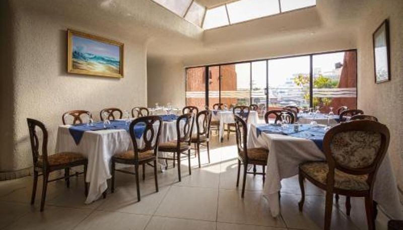 Sala śniadaniowa w restauracji - Hotel Montecarlo Viña del Mar