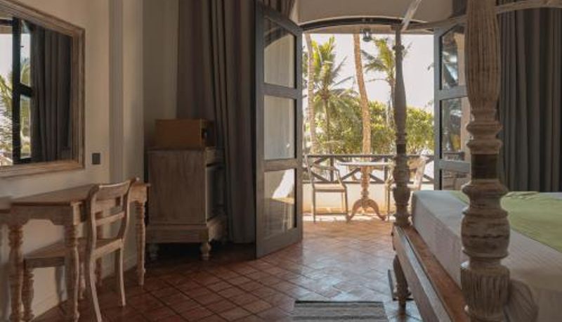 Info - Naomi Beach Resort - Adults only