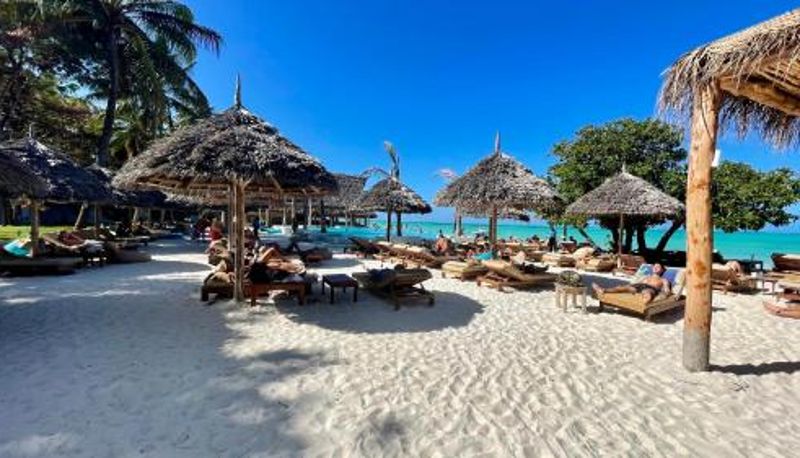 Havuz - NDAME Paje Hotel