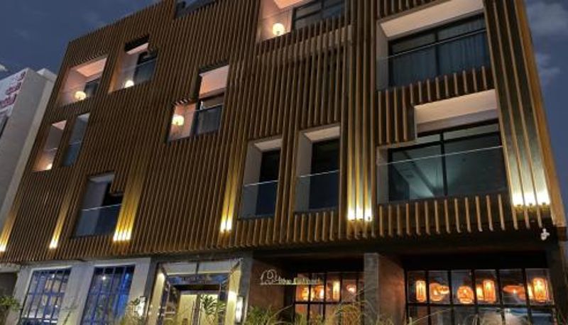 Zewnętrzna część hotelu - Tajreed Suites