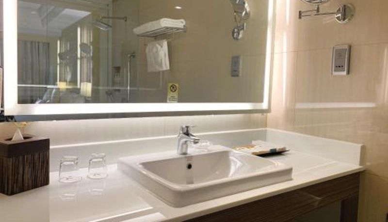 Cuarto de baño - Hotel Benilde Maison De La Salle