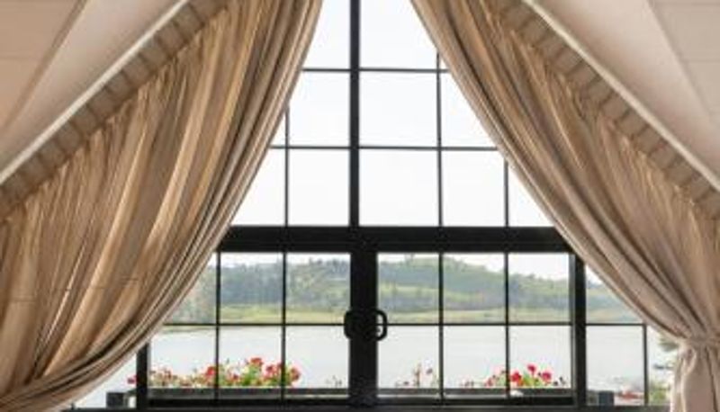 Oda - Royal Lake Hotel