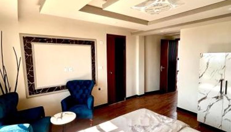 Room - Republika Central Hotel & Resort