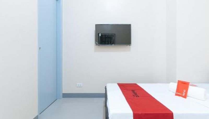 Kamer - RedDoorz Plus @ Torre De Manuel Residences 1