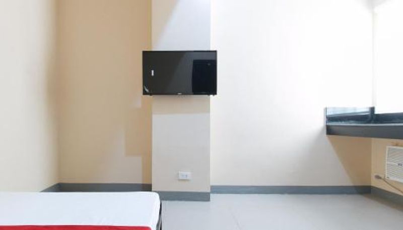 Info - RedDoorz Plus @ Torre De Manuel Residences 1