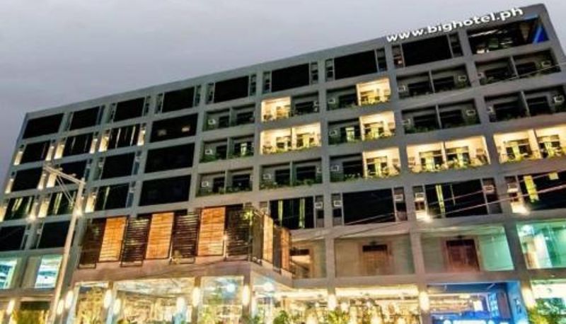 Otel açık alanı - Big Hotel