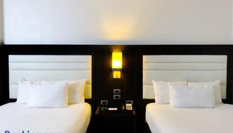 Camera - Rosa Bela Hotel & Convention Center