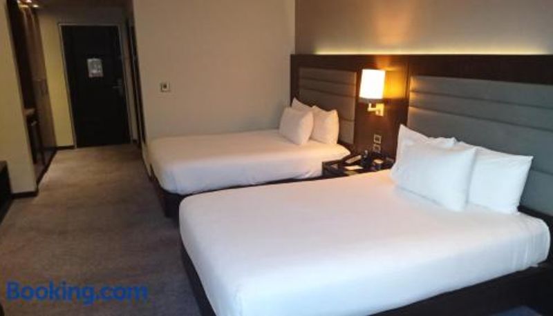 Camera - Rosa Bela Hotel & Convention Center
