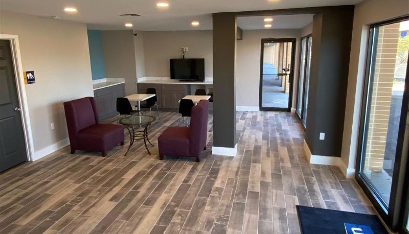 Hall - Days Inn by Wyndham Newnan