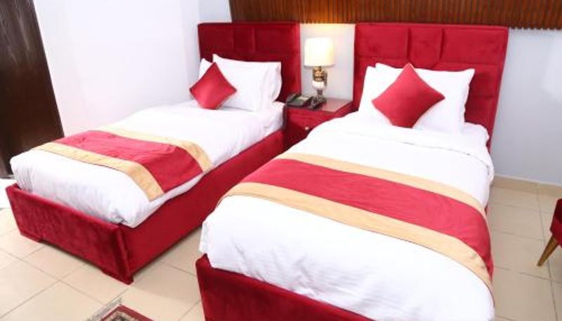 Dreibettzimmer - Premier Inn Express Gulberg Lahore