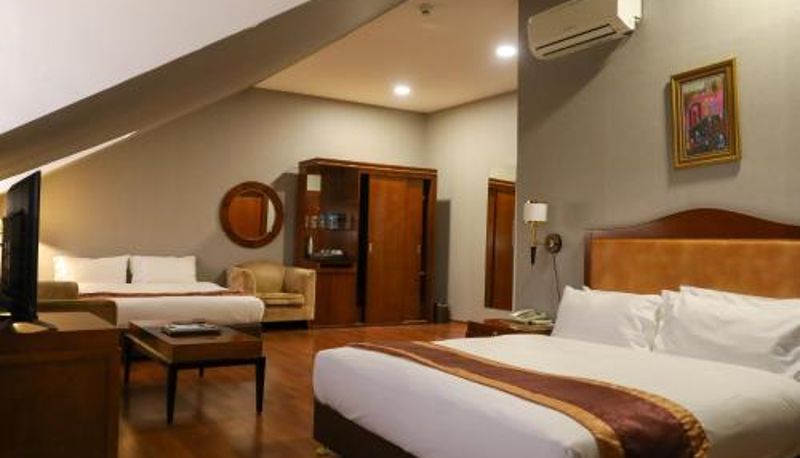 Üç kişilik oda - Sheki Palace Hotel