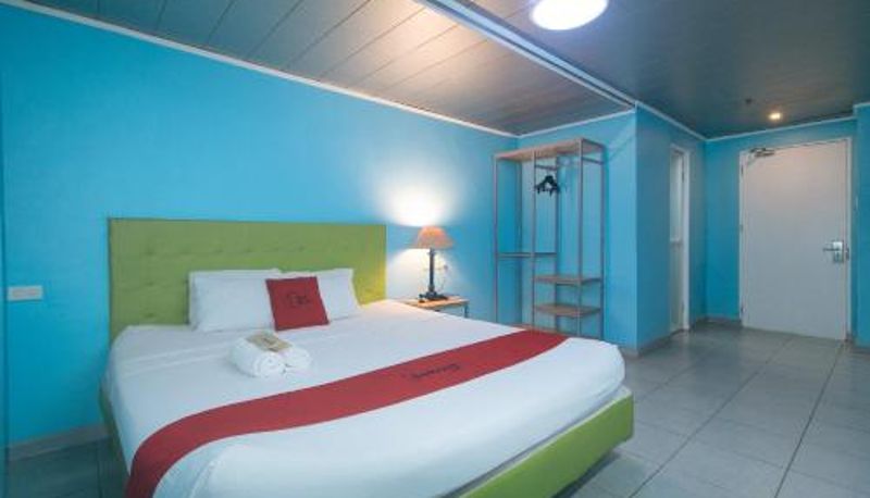 Hotel Außenbreich - RedDoorz Plus at New Era Budget Hotel Near UCMed and Chong Hua Hospital Mandaue FORMER RedDoorz Plus New Era Budget Hotel Mandaue