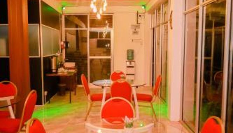Restoran içinde kahvaltı salonu - The Natures Nuwaraeliya