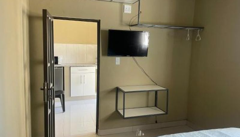 Zimmer - Snoring Inn Kwamsane