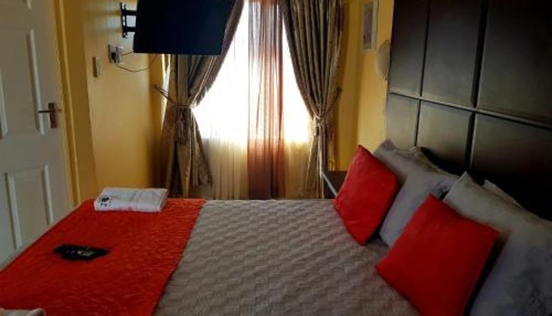 Standardzimmer - Muofhe Graceland Lodge