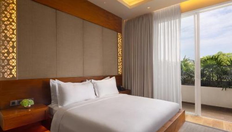Suite - Grand Silver Ray
