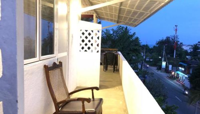 Terrace - Holiday Inn Unawatuna