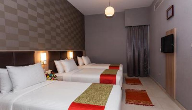 Dreibettzimmer - Florida Square Hotel (Previously known Flora Square Hotel)