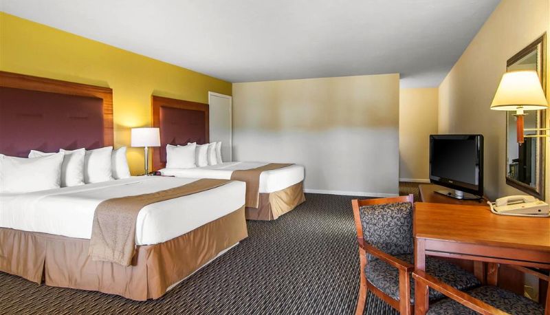 Camera - Quality Inn & Suites at Coos Bay