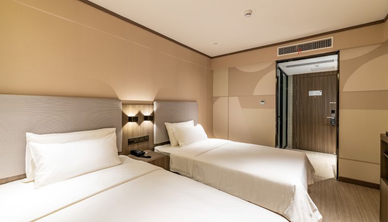 Info - Hanting Wuhan Wuchang railway station uprising Gate Hotel