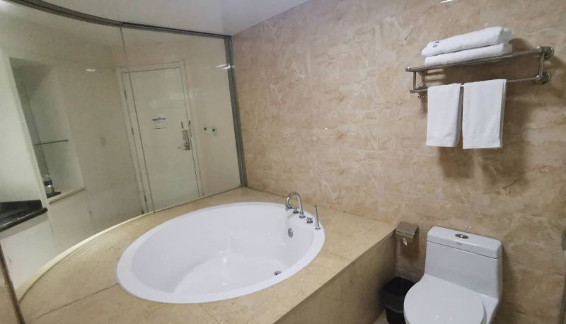 Info - Yilai Anqing railway station hotel
