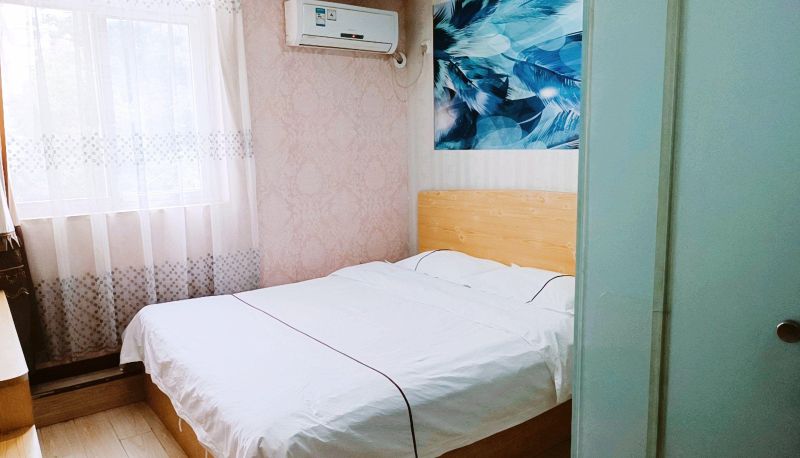 Camera business - Dongtai Business Hotel (Jianghan University Store)