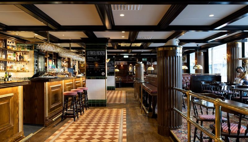 Restoran - Hotel Bishops Arms Mora