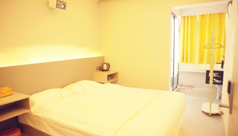 Zimmer - Starry Sky Hotel (Jianghan Road Pedestrian Street Branch)