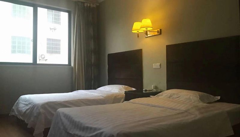 Camera - Linfeng Holiday Hotel