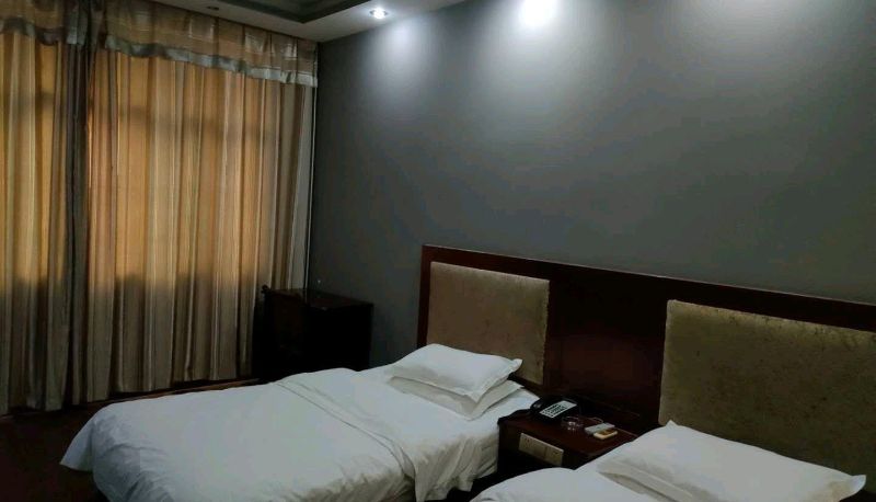 Camera business - Huayang Hotel