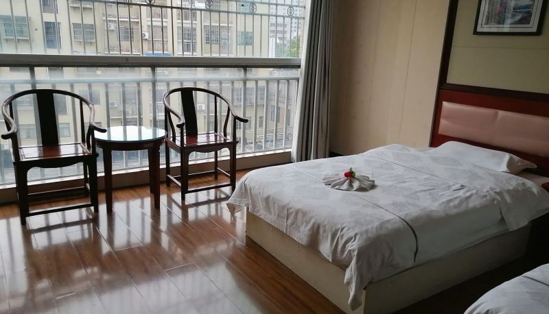 Camera business - Shangyite Chain Hotel (Fangxian Bus Station Store)