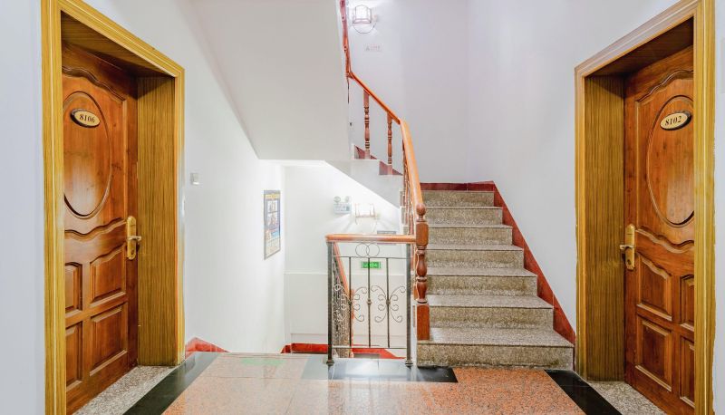 Area esterna dell'hotel - Phoenix Holiday Hotel